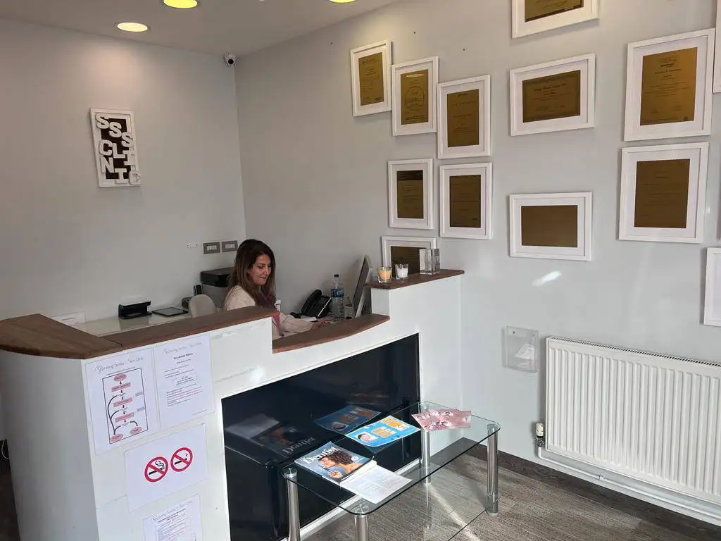 Private dentist in Northfields — Stunning Smile Clinic reception
