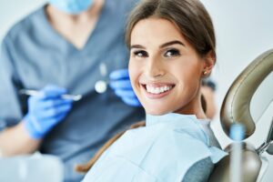 Bone grafting in Ealing is an essential procedure for many patients considering dental implants but lacking sufficient jawbone density. At Stunning Smile Clinic, we focus on providing tailored bone grafting treatments to ensure the success of your implant journey.